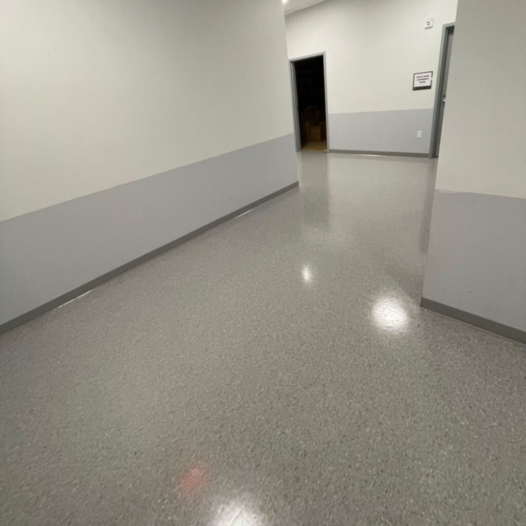 Vinyl floor care at university - before